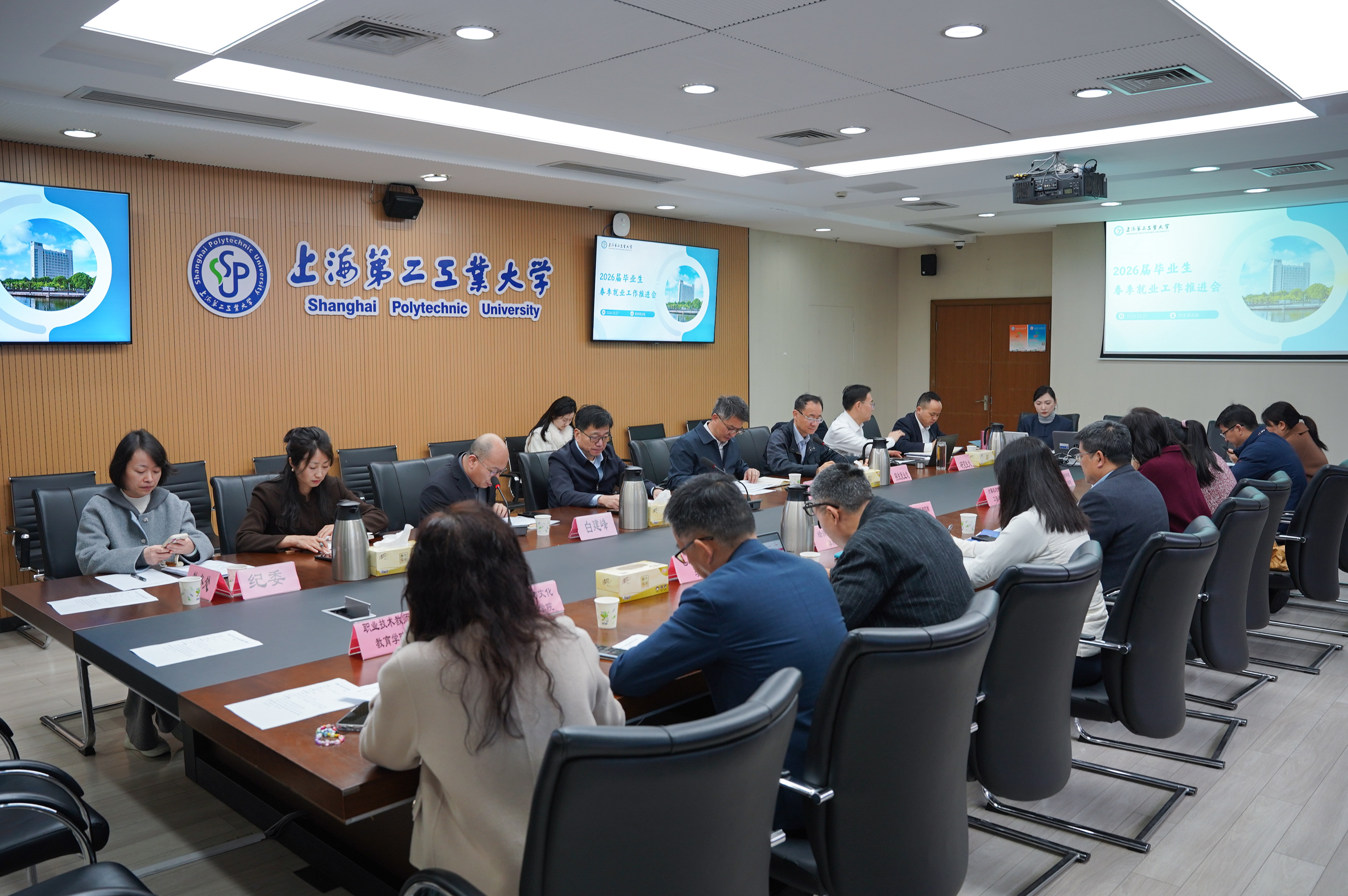 7fac661881f6331b747a43dc37678f17